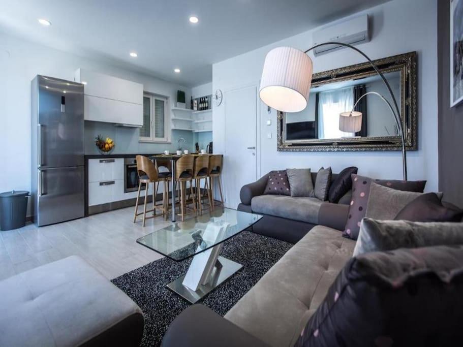 Bleu Villa - Three Bedroom Villa With Balcony And City View Dubrovnik Exteriör bild